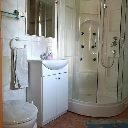 Vitorlas Apartmanhaz * Siofok