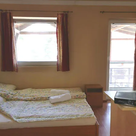 Апартаменты Vitorlas Apartmanhaz *