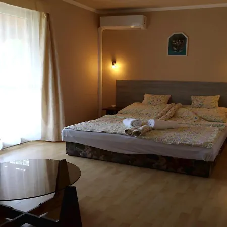 Vitorlas Apartmanhaz Siofok