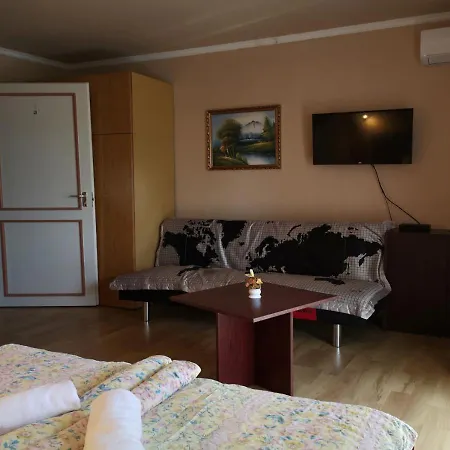 Vitorlas Apartmanhaz Apartment