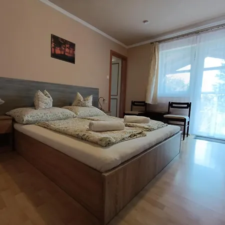 Lägenhet Vitorlas Apartmanhaz *