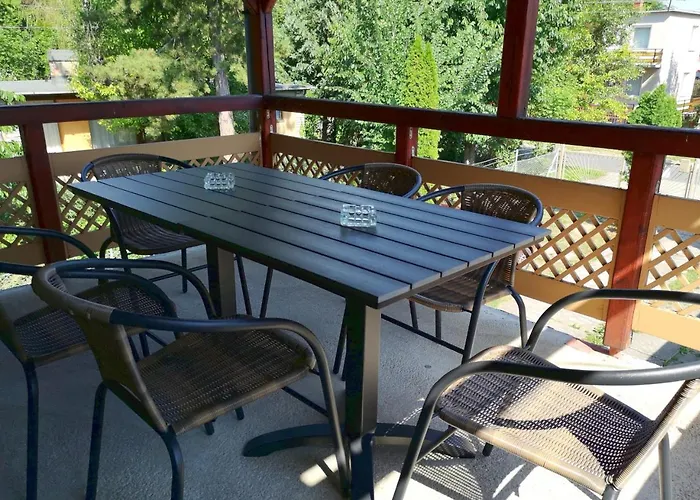 Vitorlas Apartmanhaz *