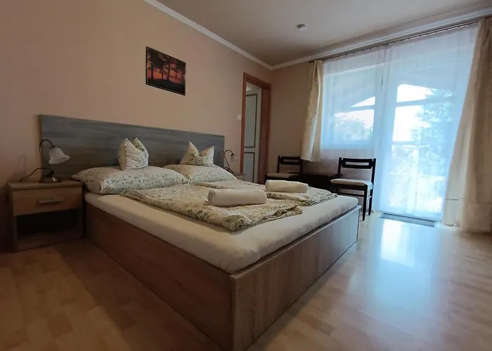 Apartament Vitorlas Apartmanhaz *